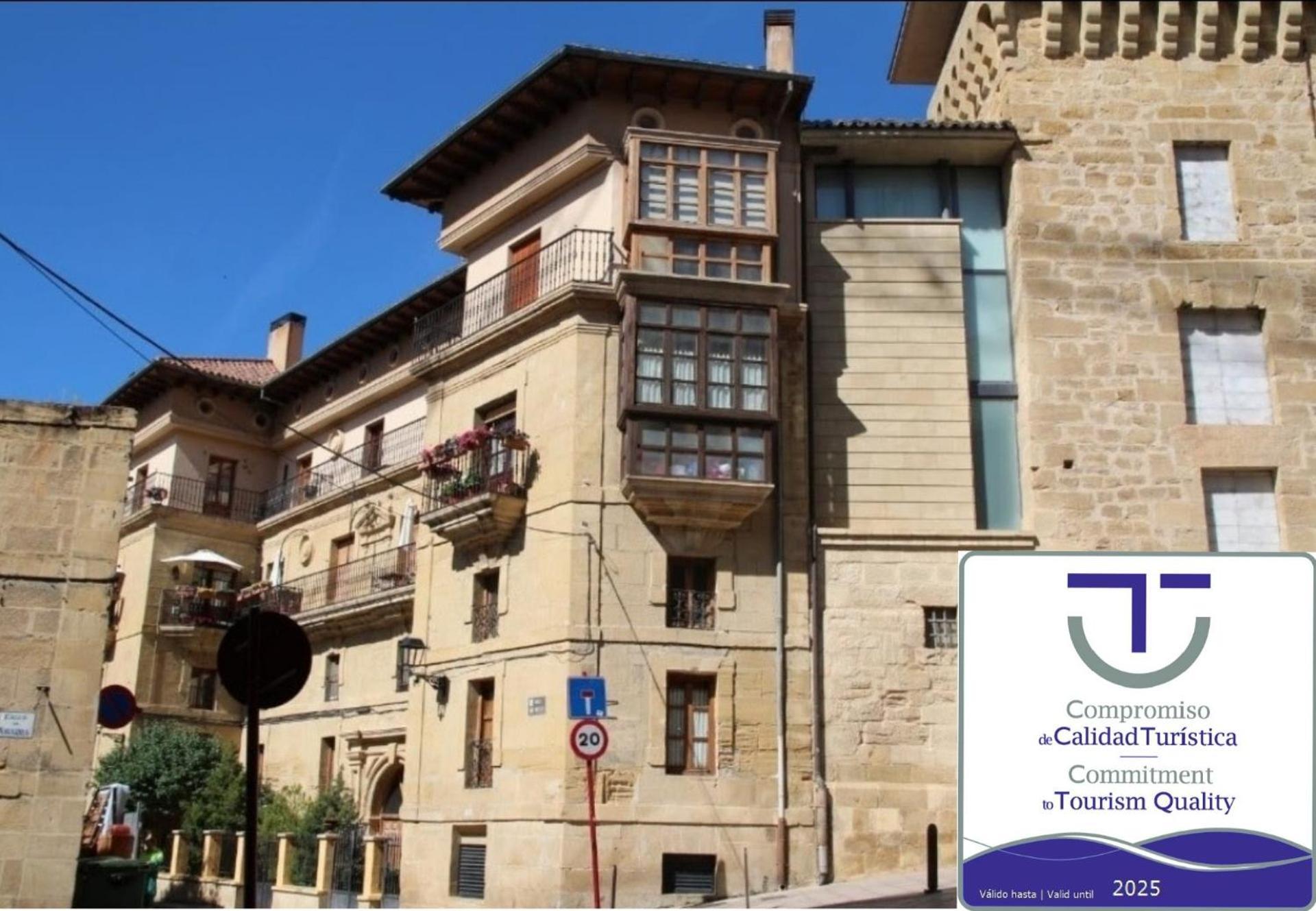 Apartamento Palacio De Las Sevillanas Haro Luaran gambar